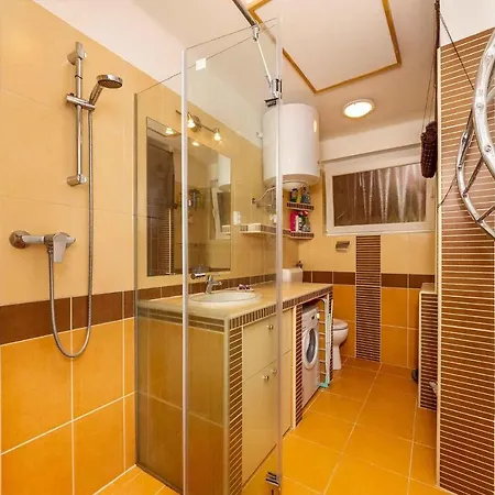 In 40847 Балатонмариафюрдё